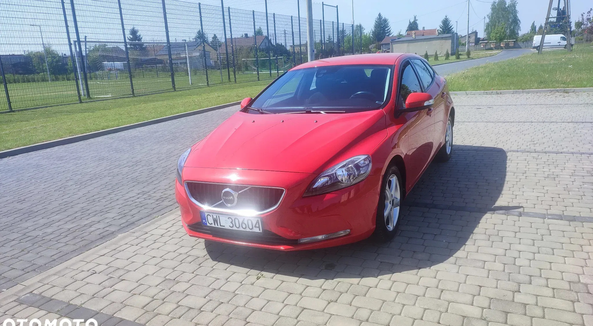 volvo Volvo V40 cena 50900 przebieg: 130839, rok produkcji 2016 z Leśna